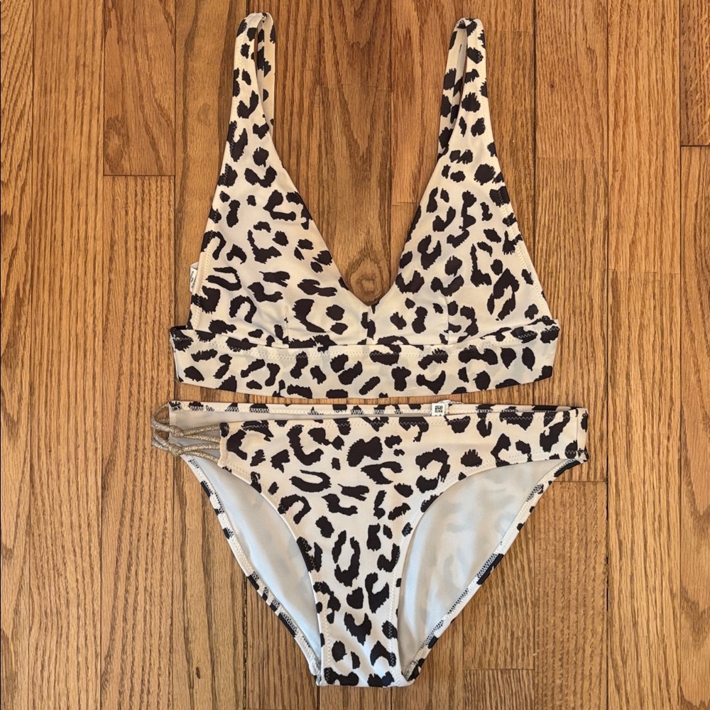 Aerie Cheetah Print Bikini set  Bottoms and Top XS